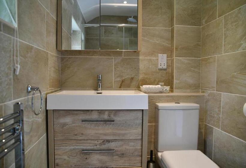 Bed and Breakfast Trewassick Barn