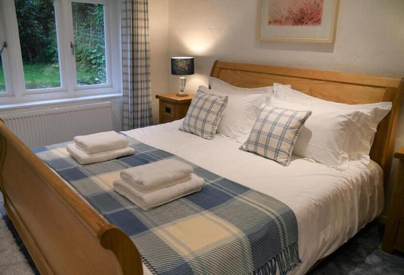 Bed and Breakfast Trewassick Barn