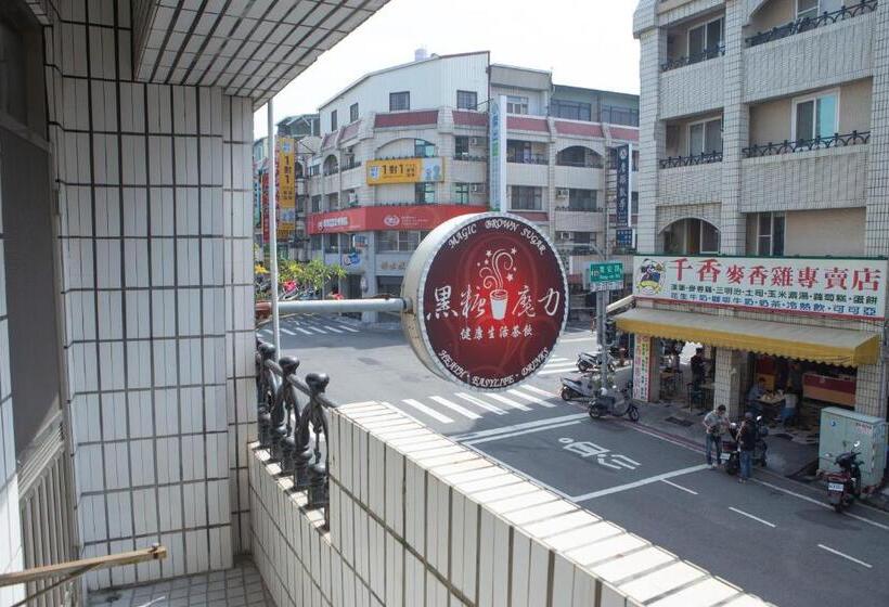 تختخواب و صبحانه Zhu House