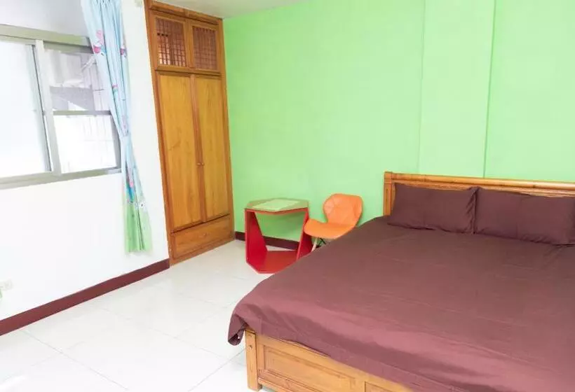 تختخواب و صبحانه Zhu House