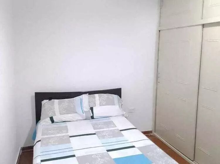 簡易ホテル Mom's House Colombia