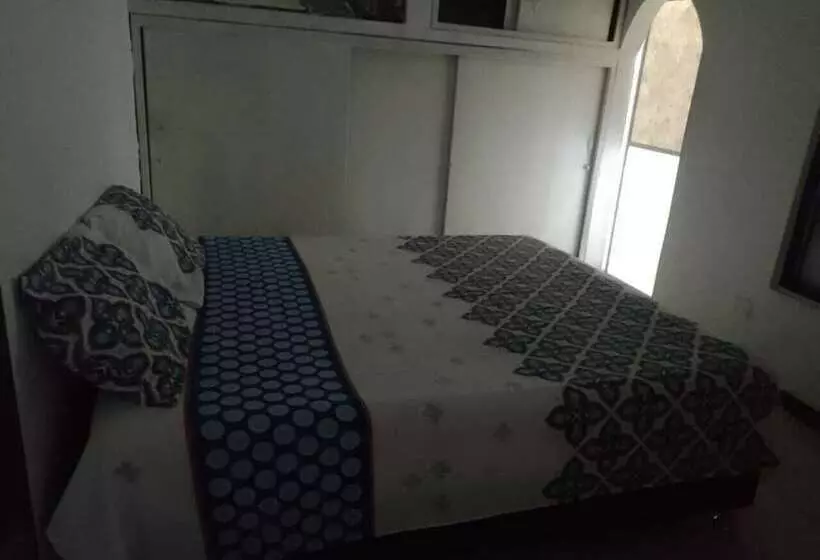 簡易ホテル Mom's House Colombia
