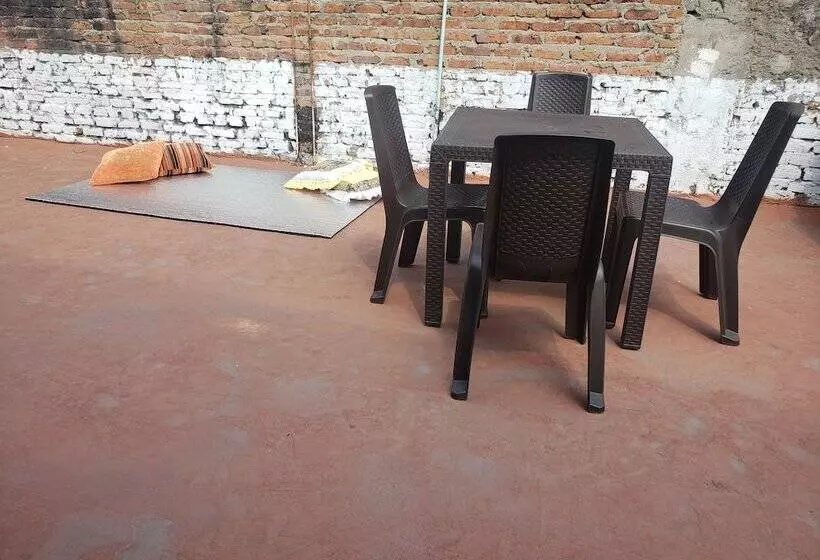 簡易ホテル Mom's House Colombia