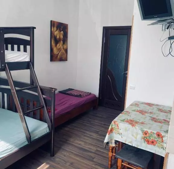 Hostel Serge