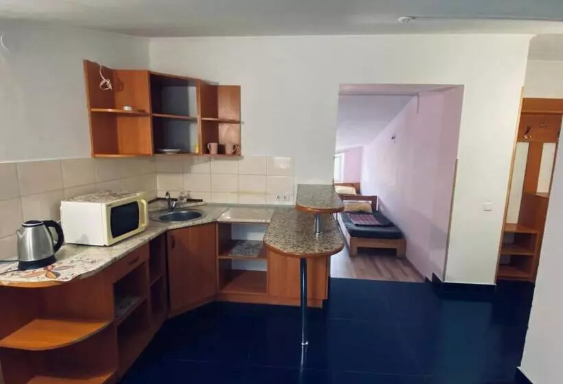 Hostel Serge