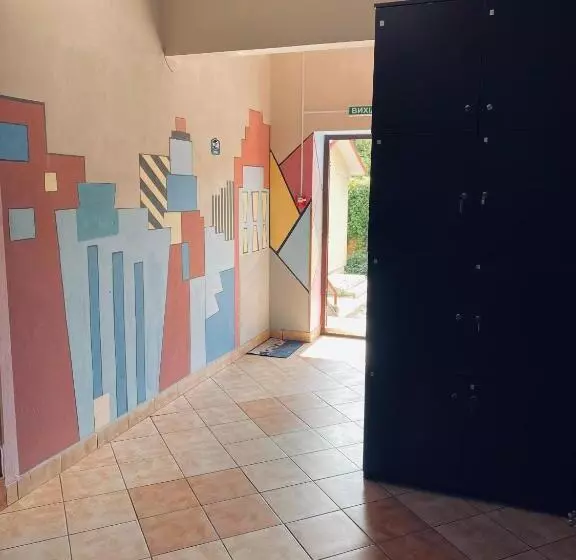 Hostel Serge