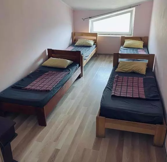 Hostel Serge