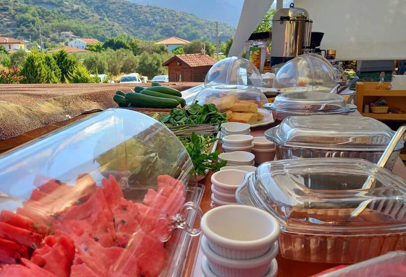 Отель Begoni̇llage Tati̇l Evleri