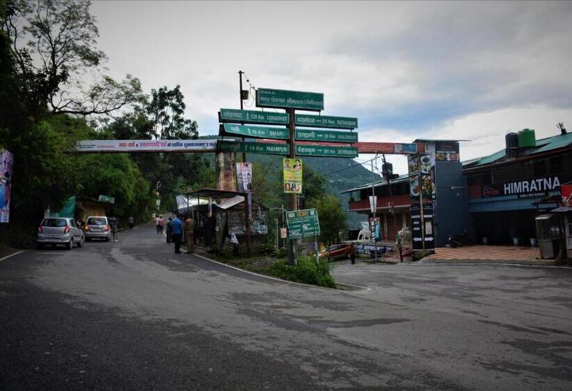 ホテル Himratana The Junctioninn