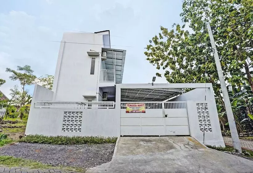 هتل Niza Guesthouse Syariah By Oyo