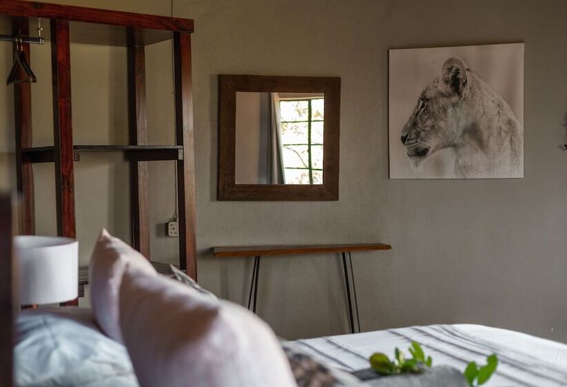 Hôtel Nsala Wilderness Camp