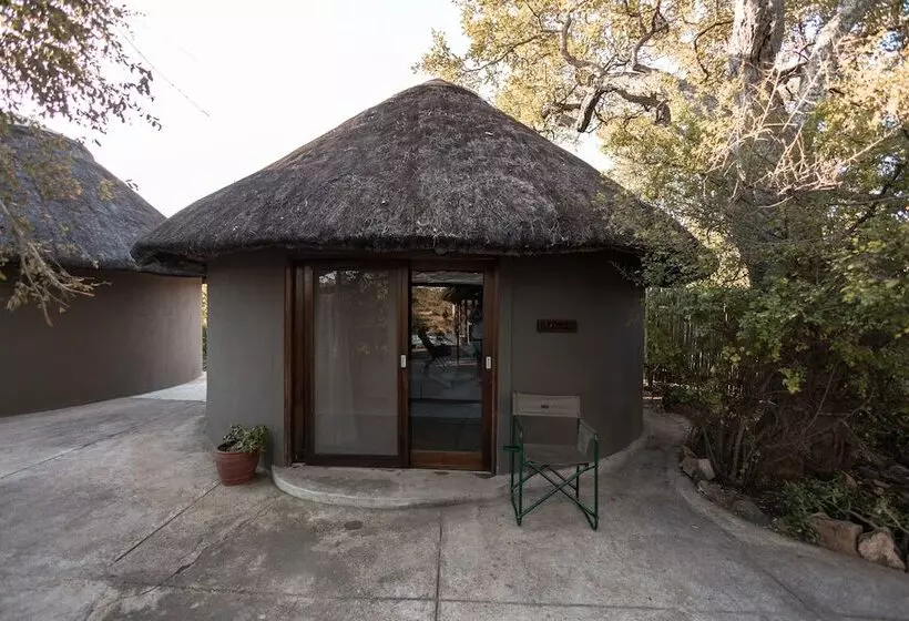 Hotelli Nsala Wilderness Camp