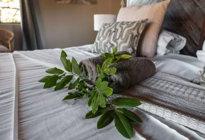 Hotelli Nsala Wilderness Camp