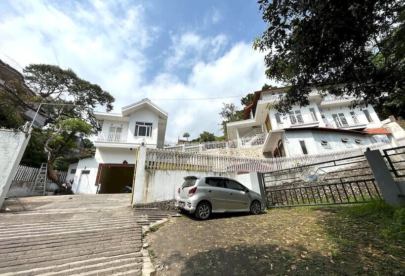 Hotel Penginapan Cibodas By Oyo