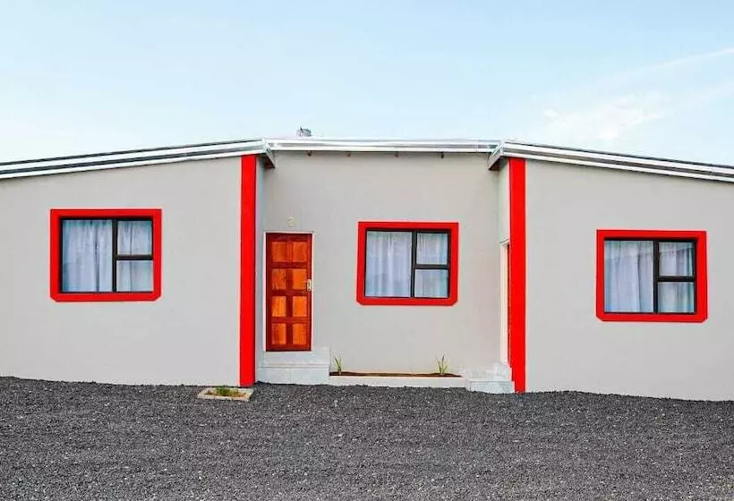 ホテル Shakwaneng Lodge