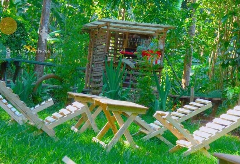 בית מלון כפרי Tanzanin Eco Home & Camp