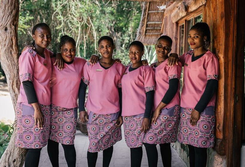 호텔 Umkumbe Bush Lodge   Luxury Tented Camp