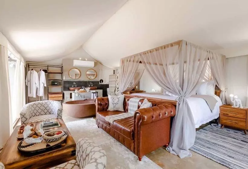 ホテル Umkumbe Bush Lodge   Luxury Tented Camp