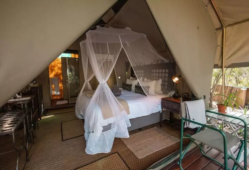 ホテル Umkumbe Bush Lodge   Luxury Tented Camp