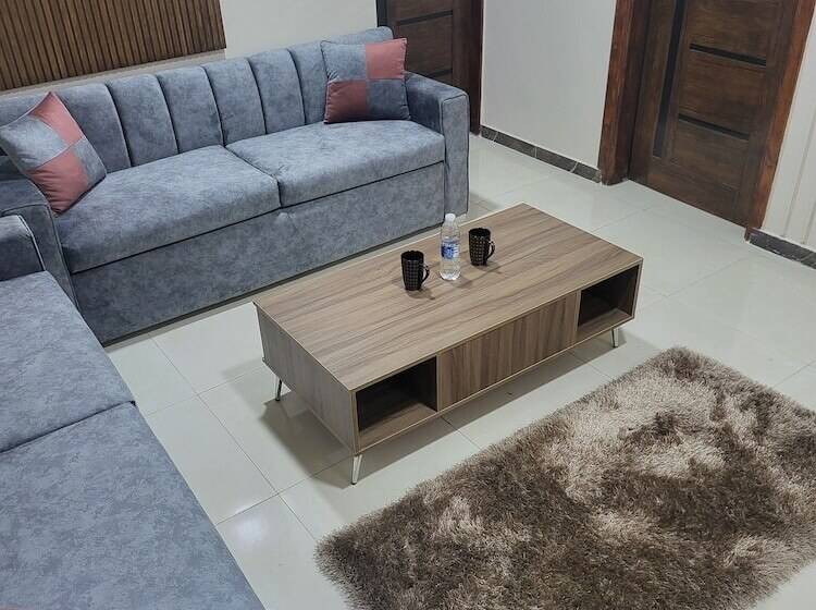 膳宿费 Alibaba Pyramids View