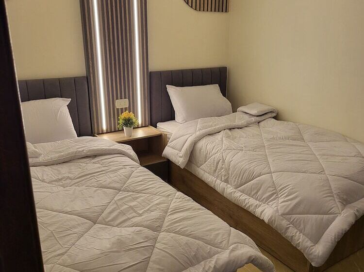 膳宿费 Alibaba Pyramids View