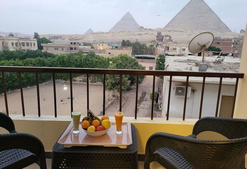 膳宿费 Alibaba Pyramids View