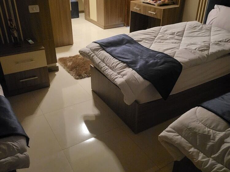 膳宿费 Alibaba Pyramids View