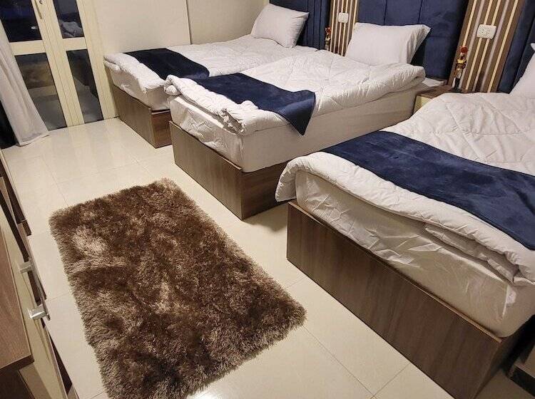 膳宿费 Alibaba Pyramids View