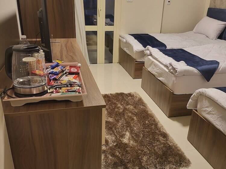 膳宿费 Alibaba Pyramids View