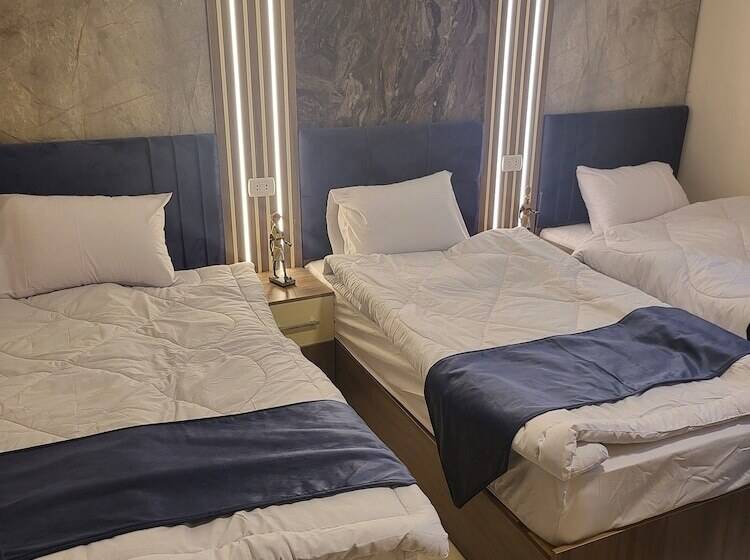 膳宿费 Alibaba Pyramids View