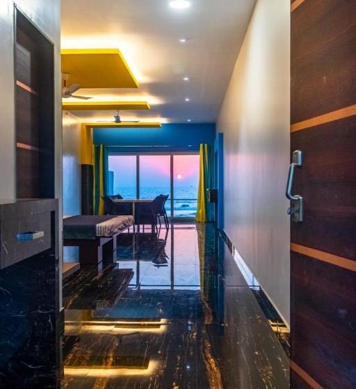 פנסיון Raj Seafront Beach Resort 202