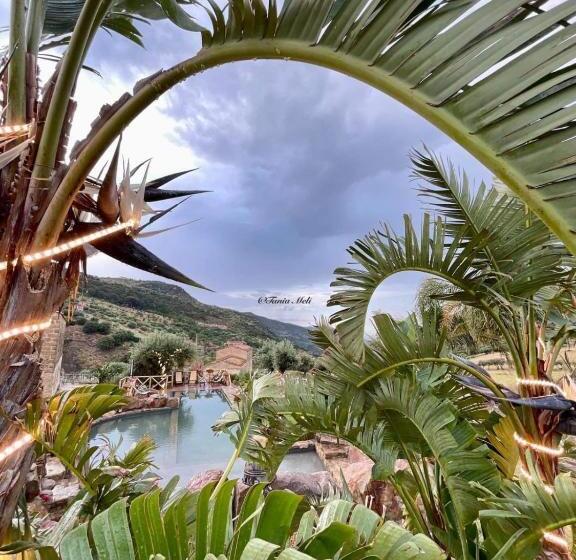 リゾートホテル Antico Borgo Buonanotte