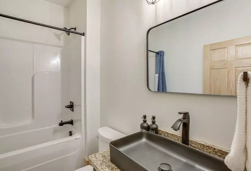 Celina Cabin W/ View Of Dale Hollow Lake!