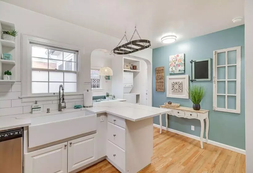 Centrally Located Reno House < 1 Mi To Midtown