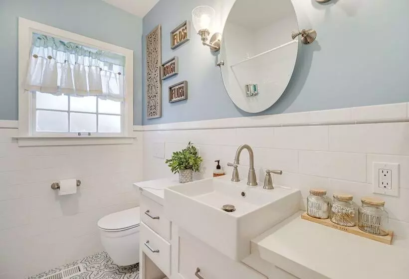 Centrally Located Reno House < 1 Mi To Midtown