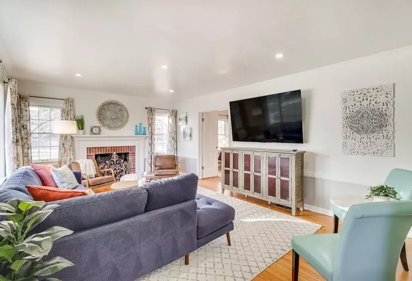 Centrally Located Reno House < 1 Mi To Midtown