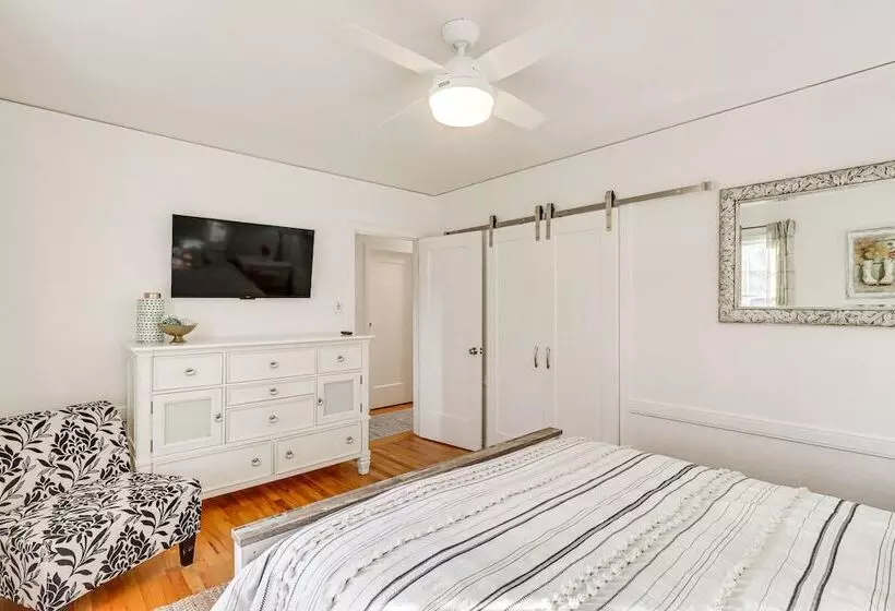 Centrally Located Reno House < 1 Mi To Midtown