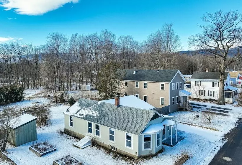 Comfortable Lincoln Home: Walk To Main Street!