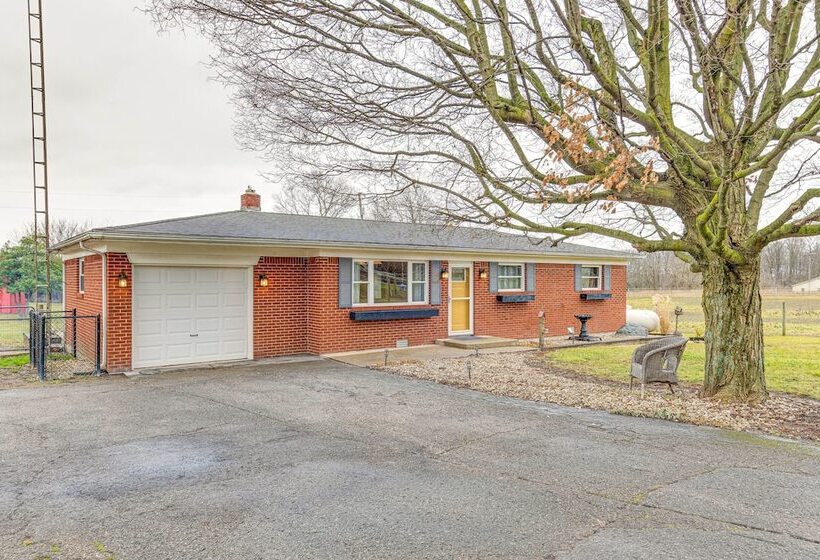 Cozy Richmond Home W/ Fire Pit: Walk, Bike & More!