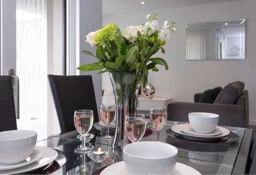 Deluxe Central London Apartment