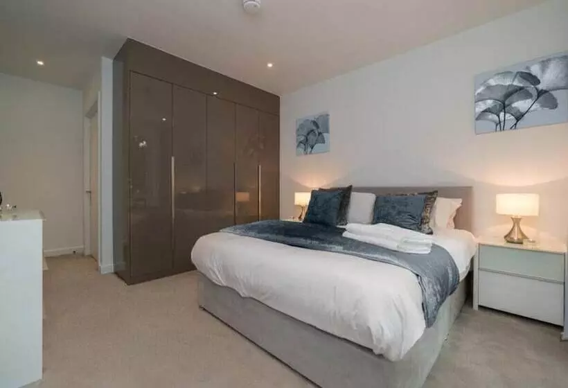 Deluxe Central London Apartment