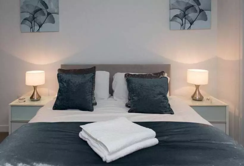 Deluxe Central London Apartment