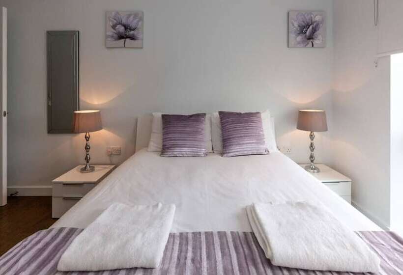 Deluxe Central London Apartment