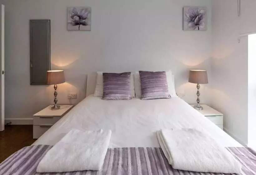 Deluxe Central London Apartment