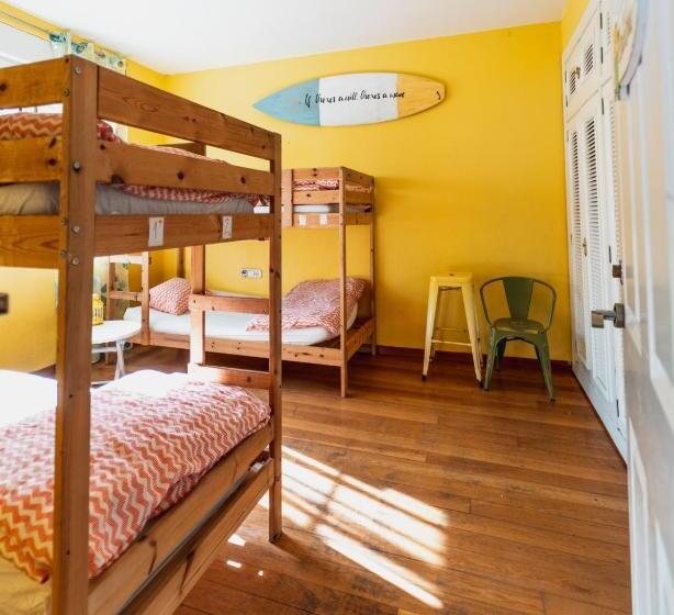 Family Surfers Hostel