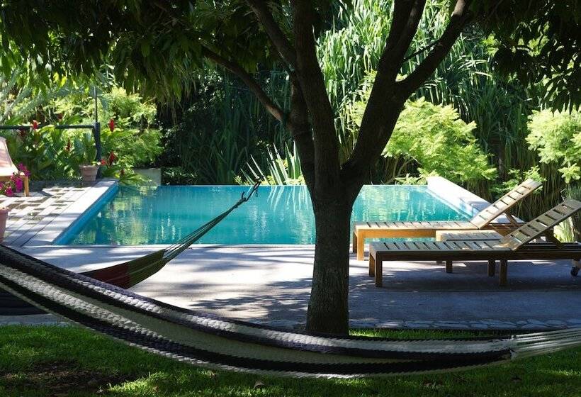 Guácima Escondida Hotel Boutique