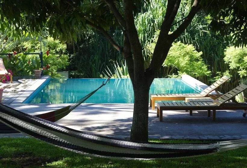 Guácima Escondida Hotel Boutique