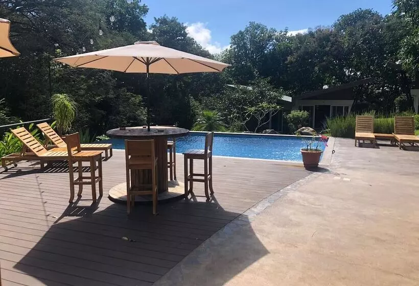 Guácima Escondida Hotel Boutique