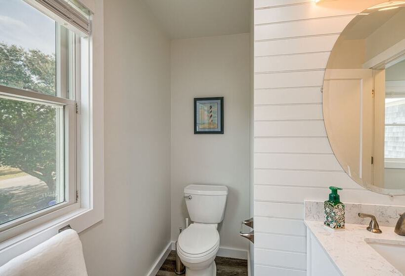 Hatteras Island Hideaway: Waterfront, Canal Access