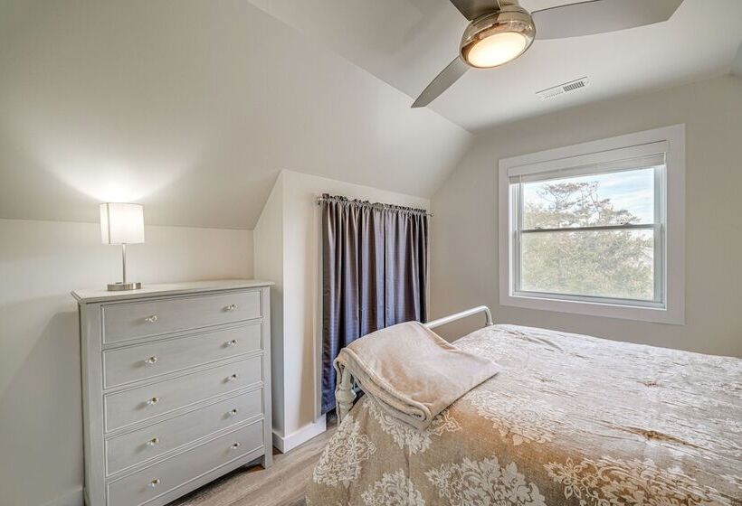 Hatteras Island Hideaway: Waterfront, Canal Access